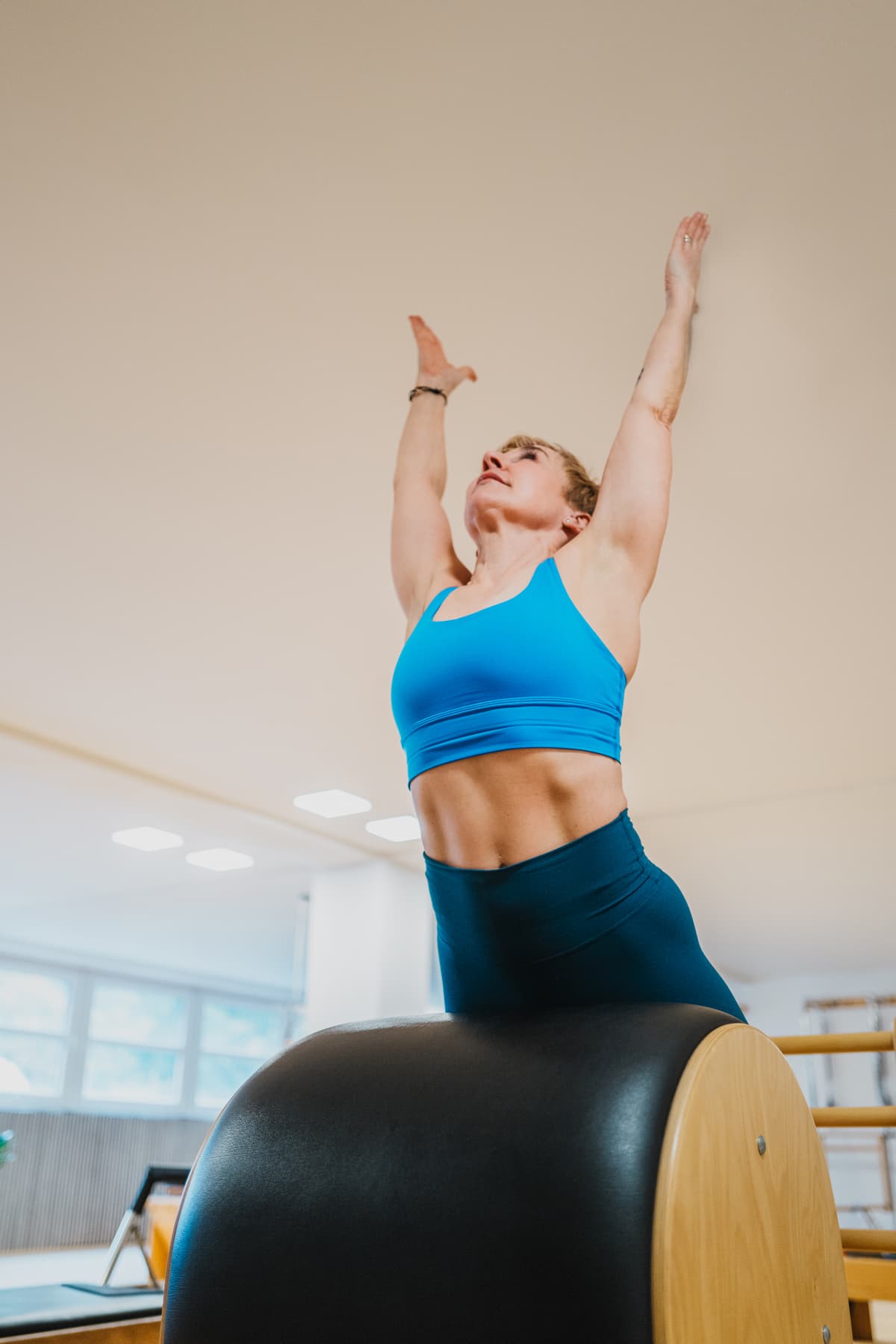 Übungen mit Pilates Barrel